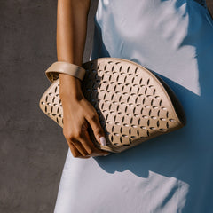 ISOLDE CLUTCH BEIGE STELLA
 – Dolce Vita / Dolce Vita