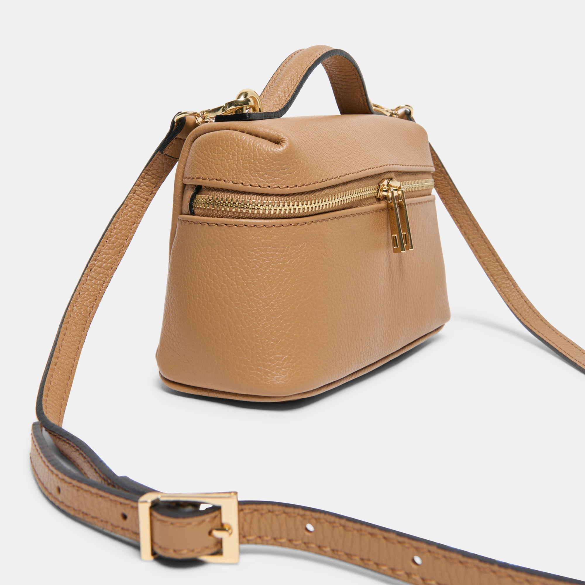 Leony Tan Leather Crossbody / Dolce Vita