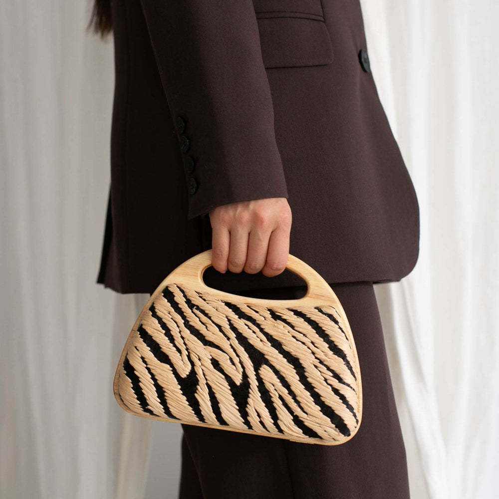 Maelie Black Natural Zebra Raffia Handbag / Dolce Vita