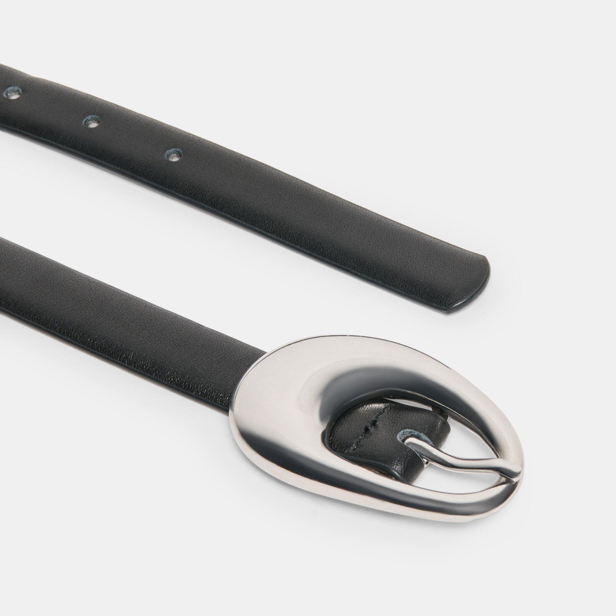 Organic Oval Black Silver Buckle Belt / Dolce Vita